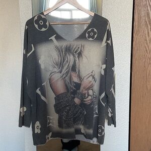 Graphic Print Long Sleeve Top